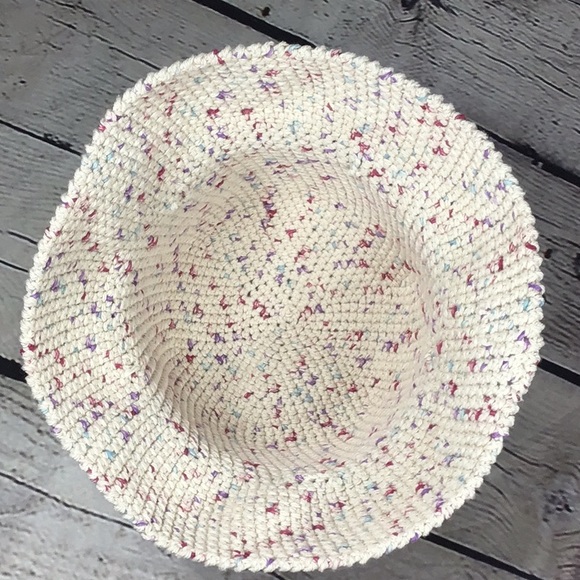 Beautiful Handmade Sun Hat - Picture 5 of 5